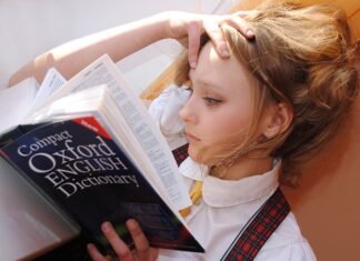 Jak nauczyć dziecko języka angielskiego w domu?