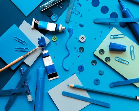 Jakie szkoły zwalniają z ZUS?